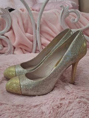 MICHEAL KORS        Elegant Women's Gold and Silver Glitter High Heel Pumps